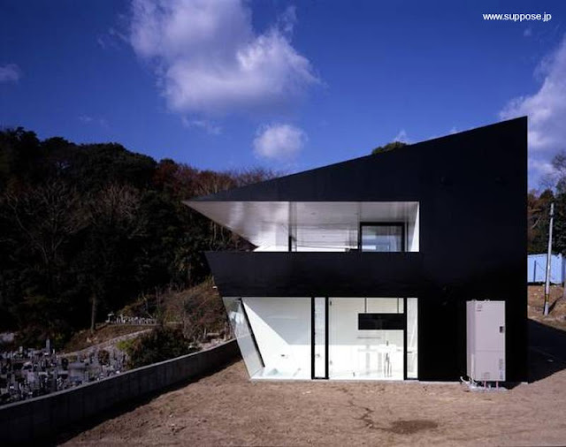 Perfil de una vivienda de diseño original Casa contemporánea japonesa Minimalista
