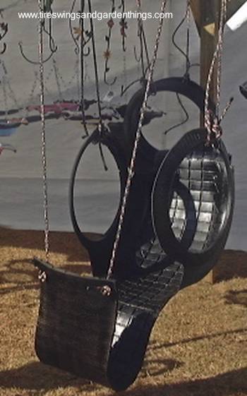 Neumático reciclado como columpio Juego de patio y jardín de confección artesanal